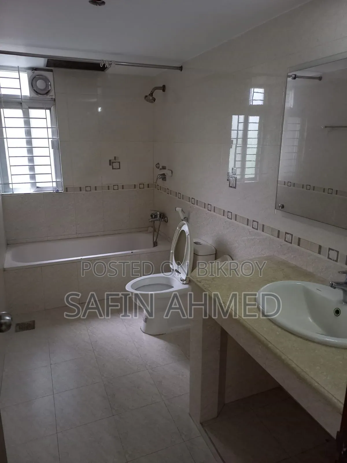 3bdrm Apartment in Gulshan for Rent