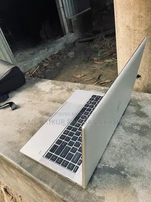Laptop HP EliteBook 845 G7 8GB AMD Ryzen 3 SSD 256GB