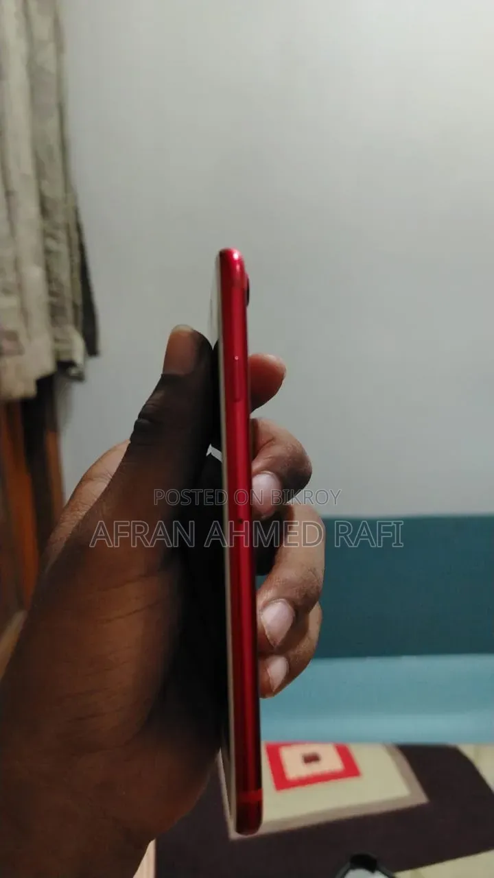 Apple iPhone 7 128 GB Red