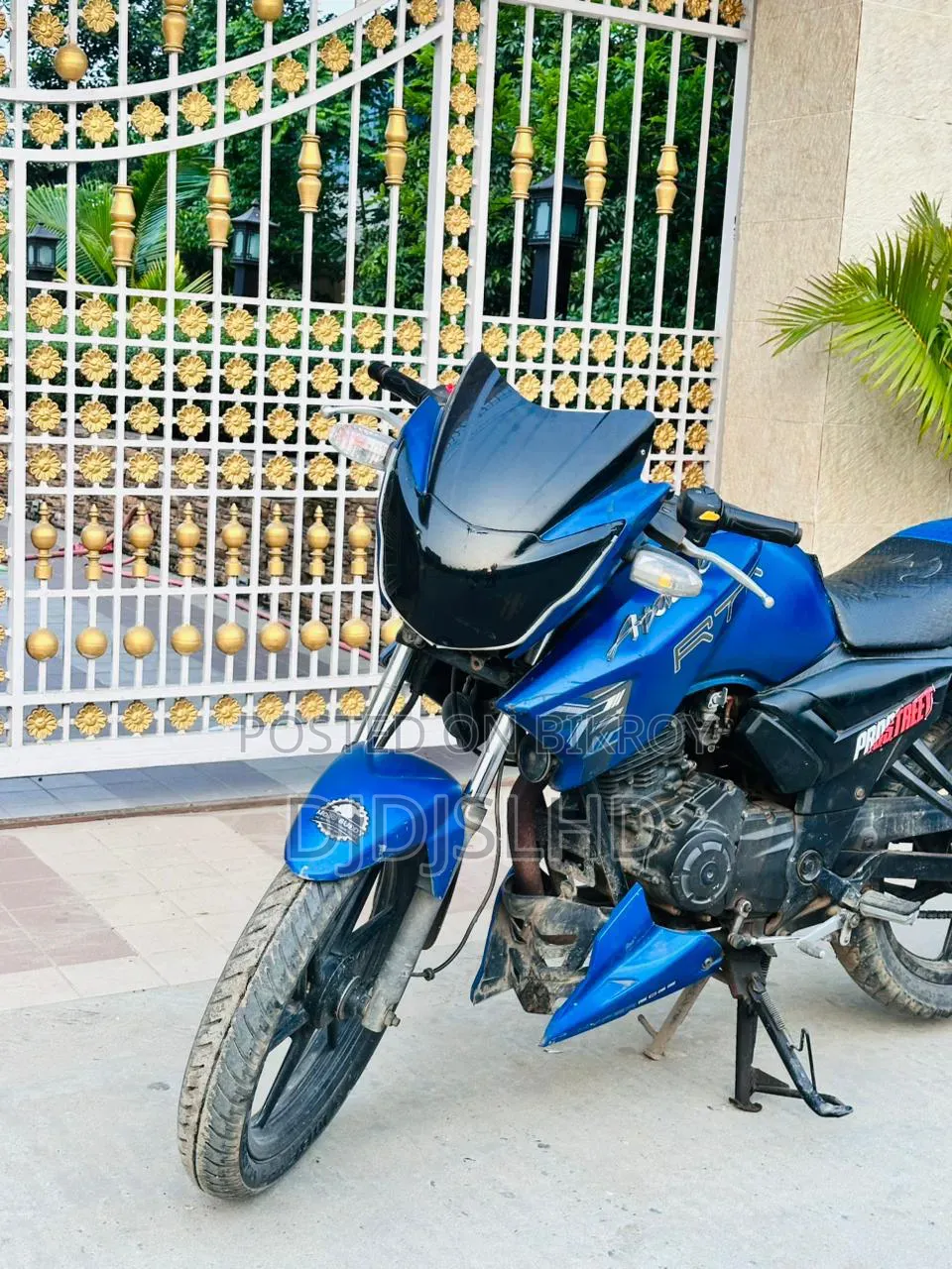 TVS Apache RTR 160 2V 2016 Blue