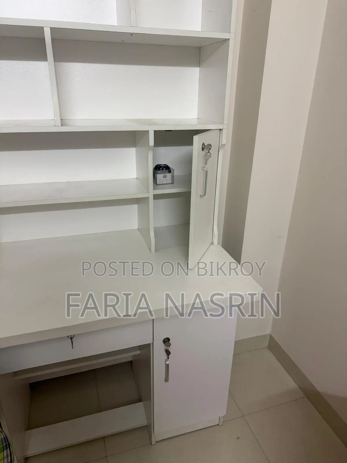 Modern Study Table