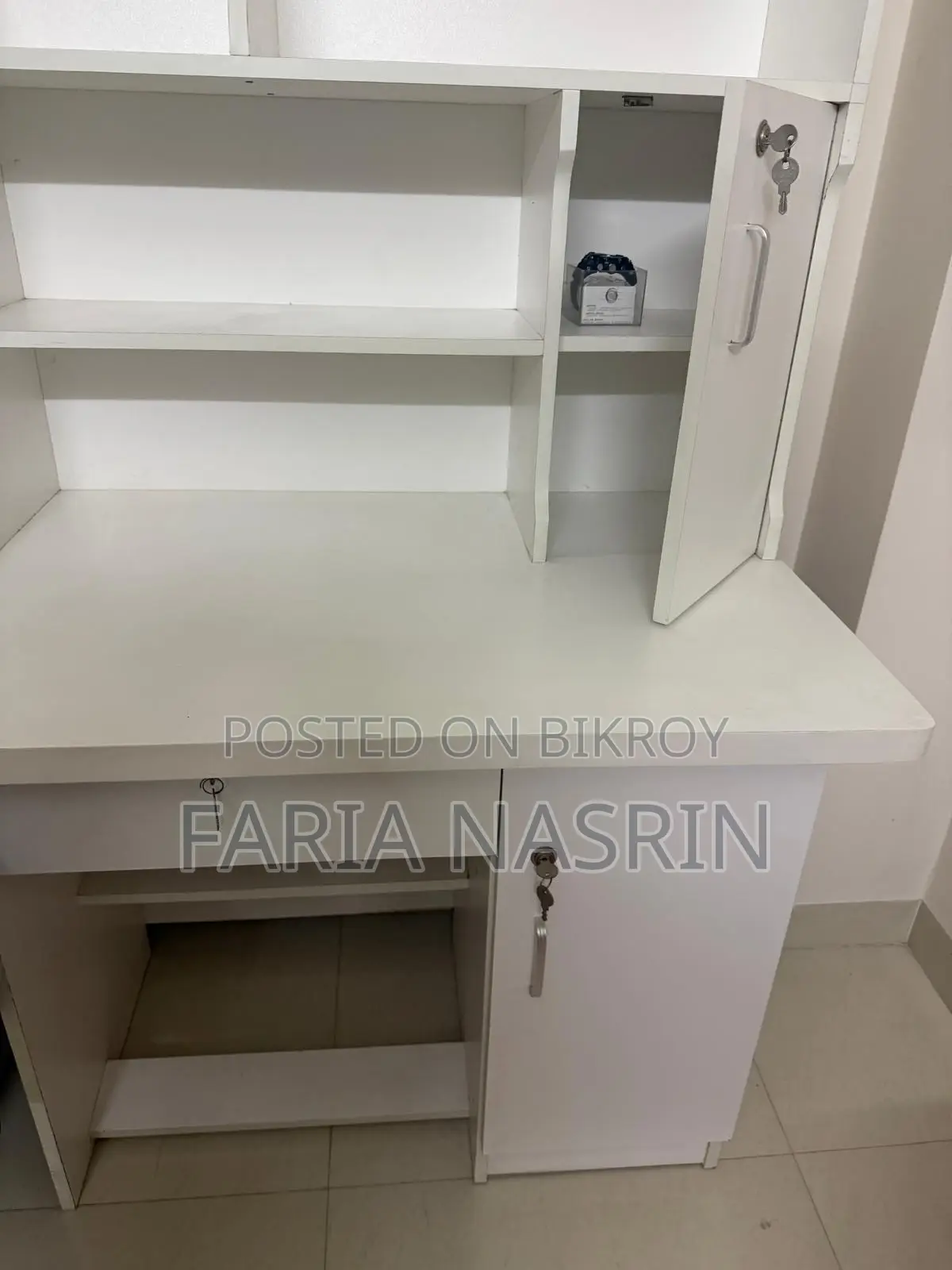 Modern Study Table