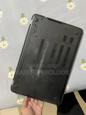 Laptop HP 15-Ra003nia 4GB Intel Core I3 HDD 512GB