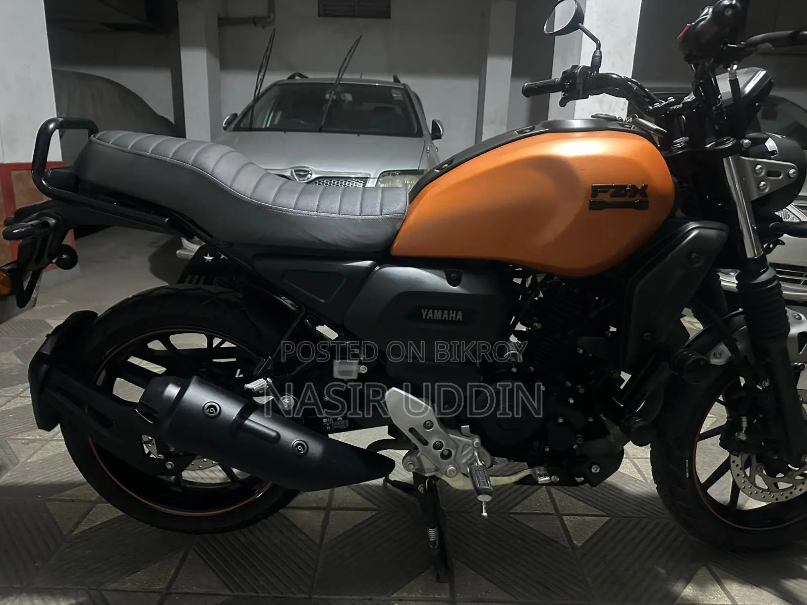 Yamaha FZ 2025 Orange