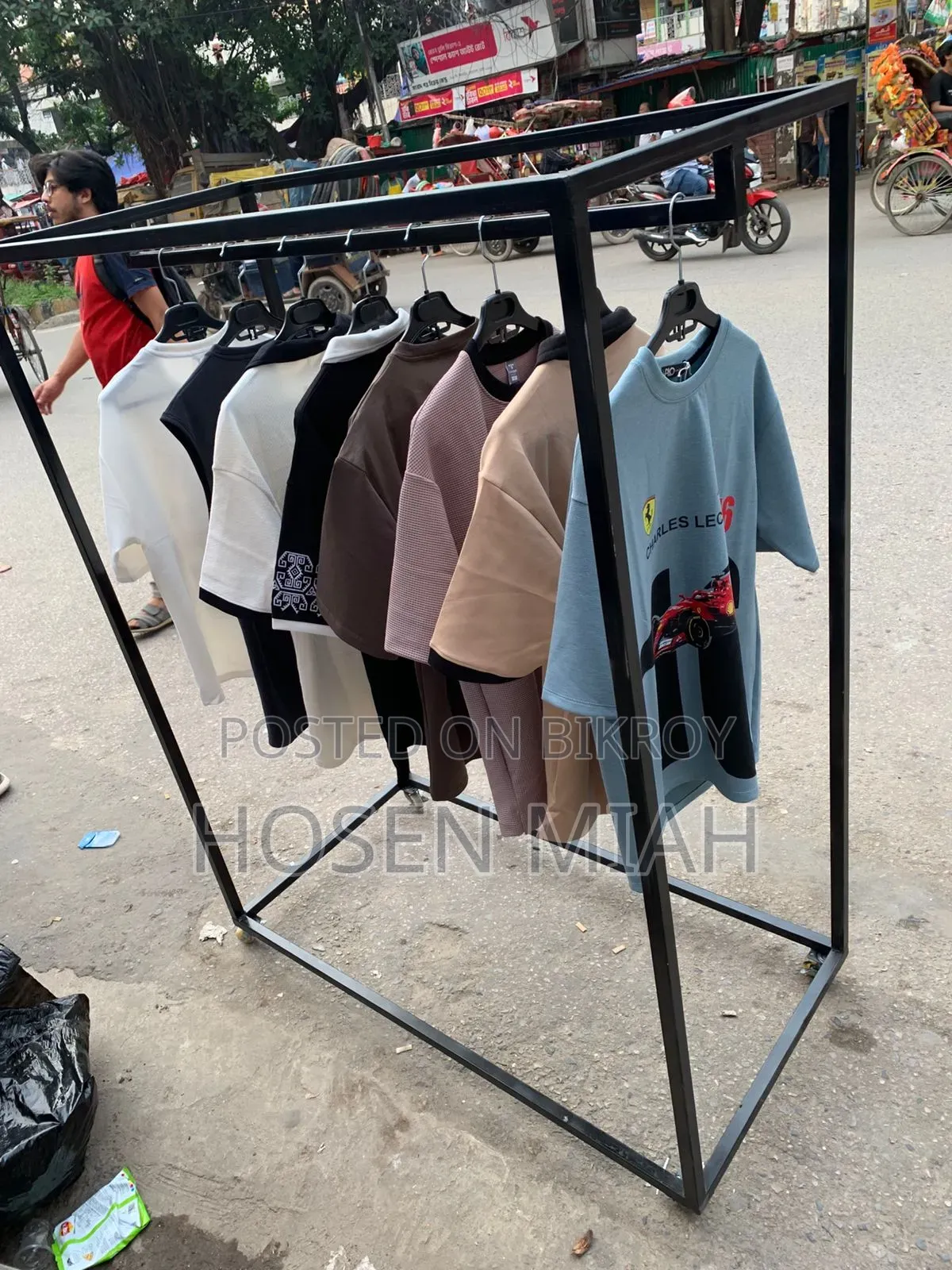 This stand cart was made just 5 days ago