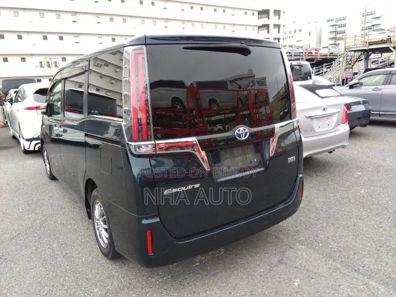 Toyota Esquire 2020 Blue