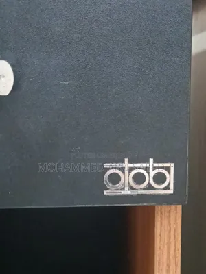 Otobi Table