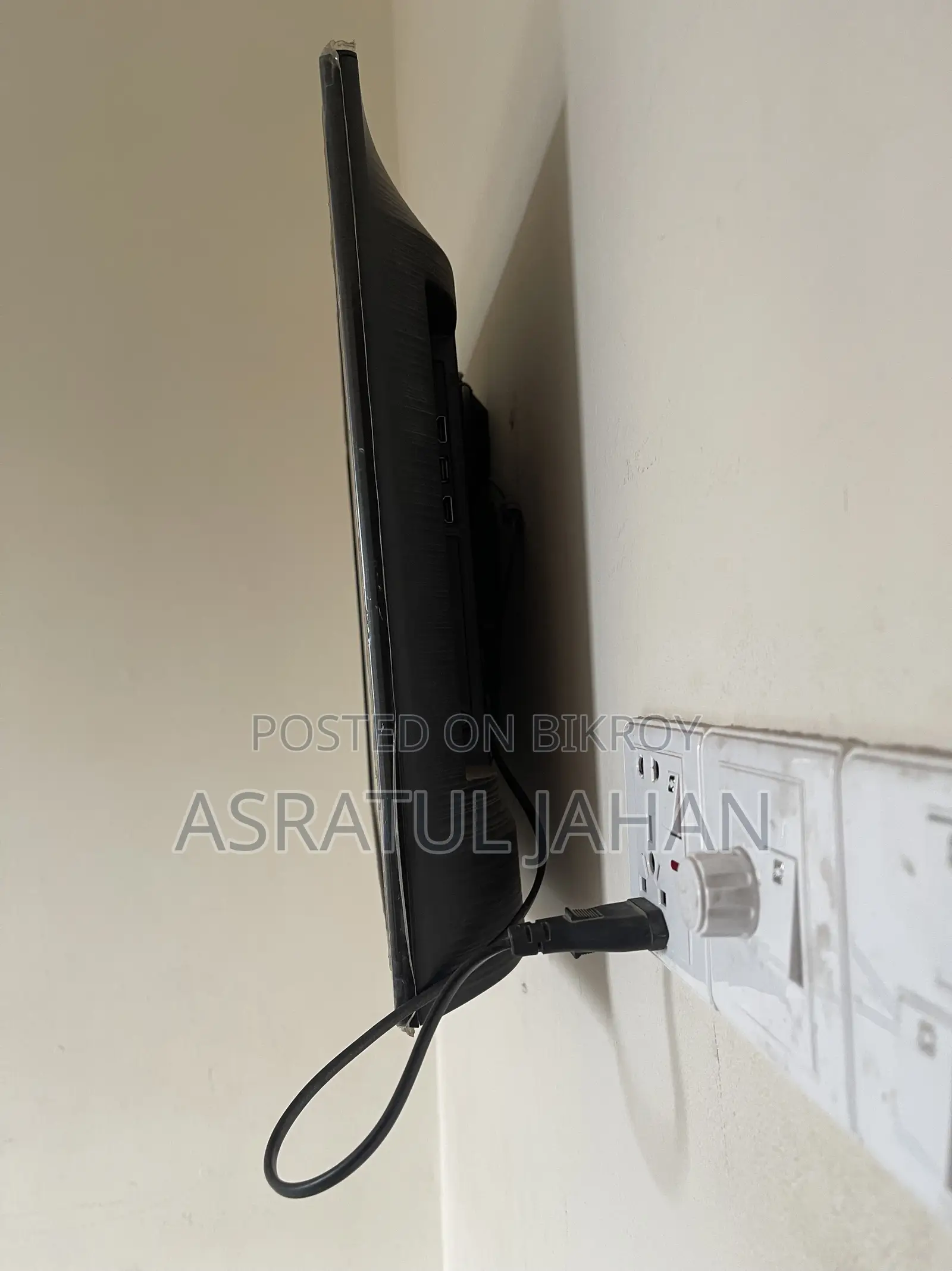 Samsung 32” Good Conditions Tv
