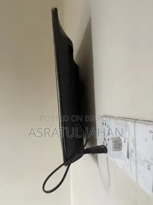 Samsung 32” Good Conditions Tv