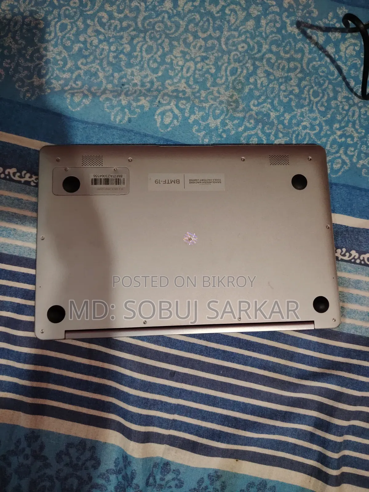 Laptop 8GB Intel Core I7 SSHD+SSD 128GB