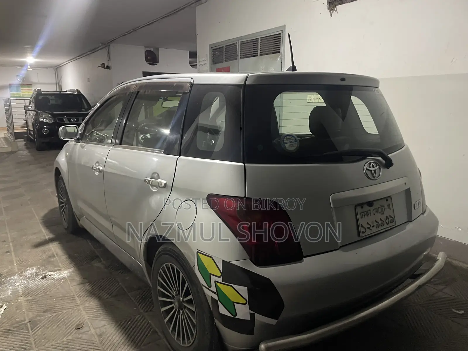 Toyota IST 2002 Silver