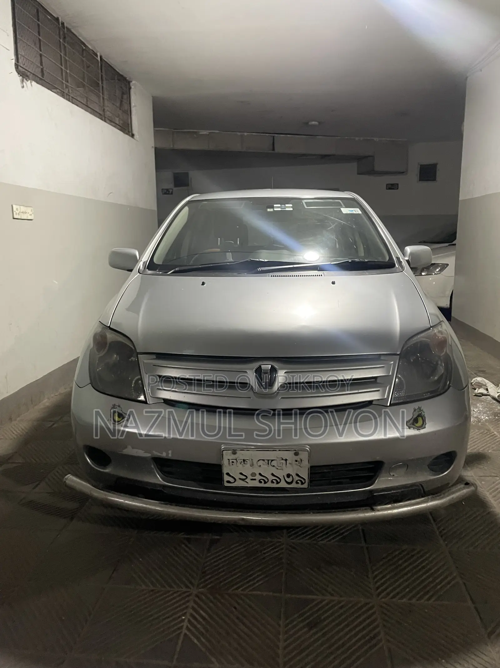 Toyota IST 2002 Silver