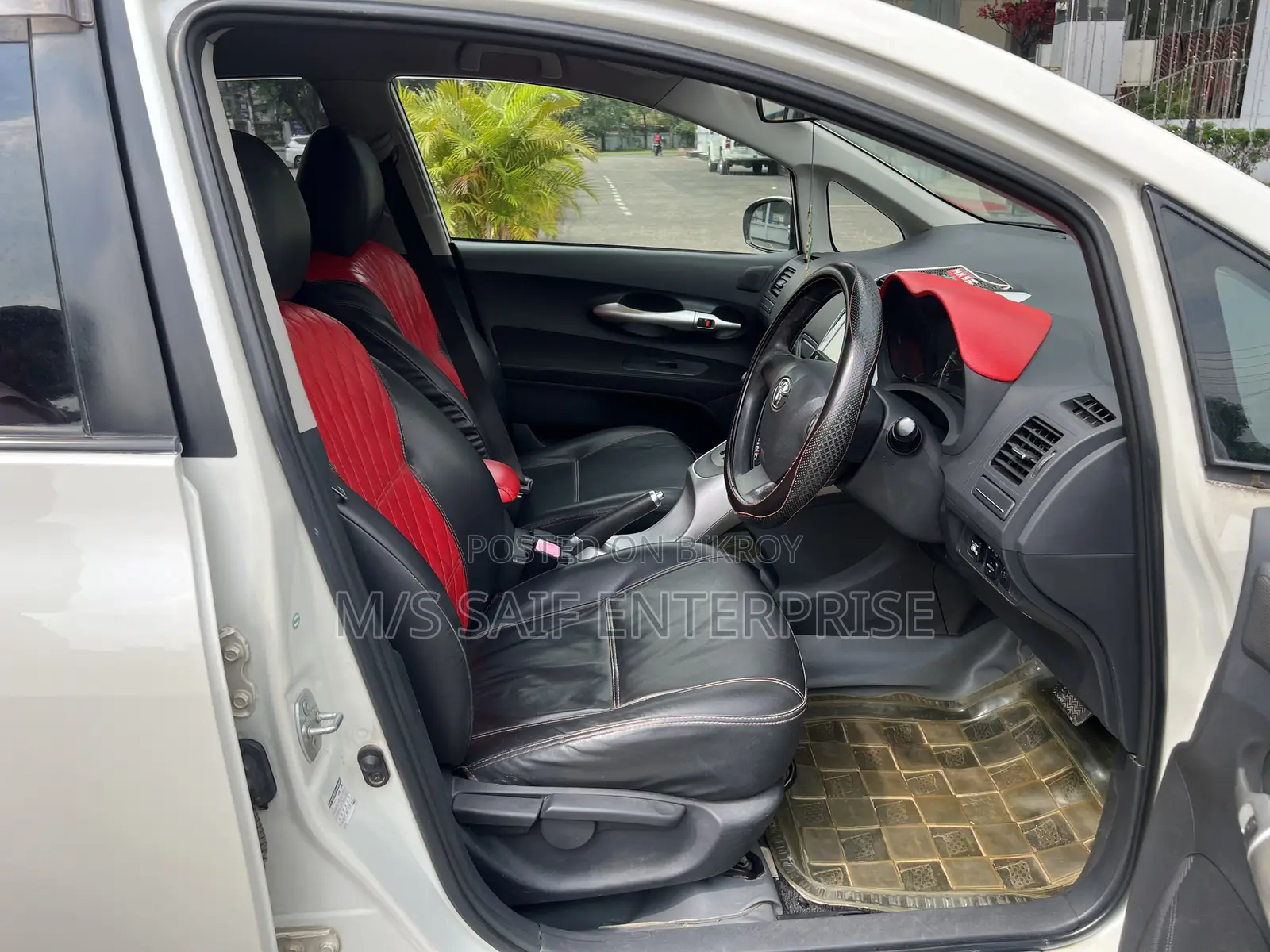 Toyota Auris 2010 Pearl