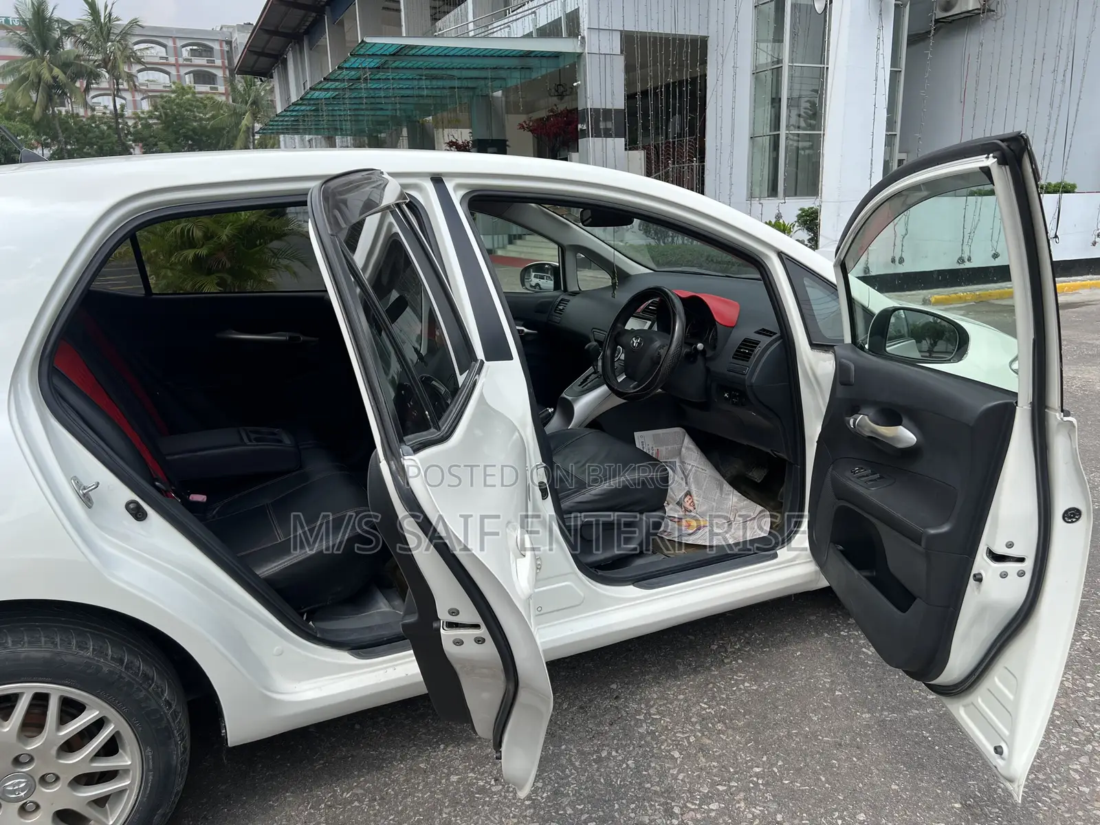 Toyota Auris 2010 Pearl