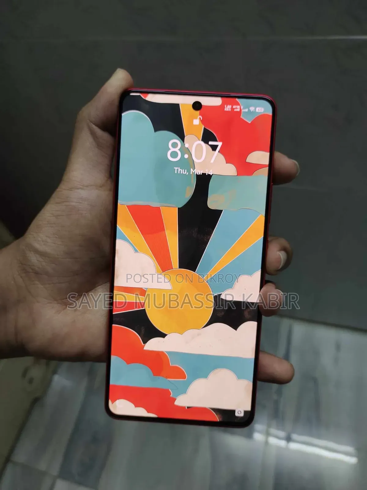 আইকিউওও ২৫৬ জিবি লাল