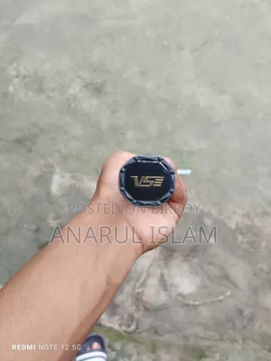 Vs Titan অরিজিনাল