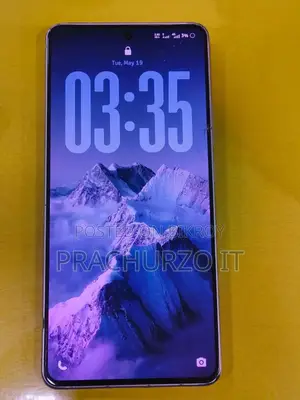 iQOO 256 GB White