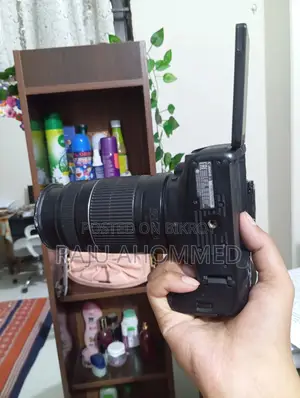 Canon Eos 800d With 55 250 Mm Zoom Lens