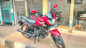 Hero Glamour 2023 Red