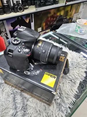 Nikon D3300 With Lens