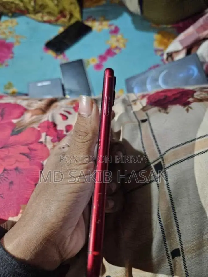Apple iPhone 11 64 GB Red