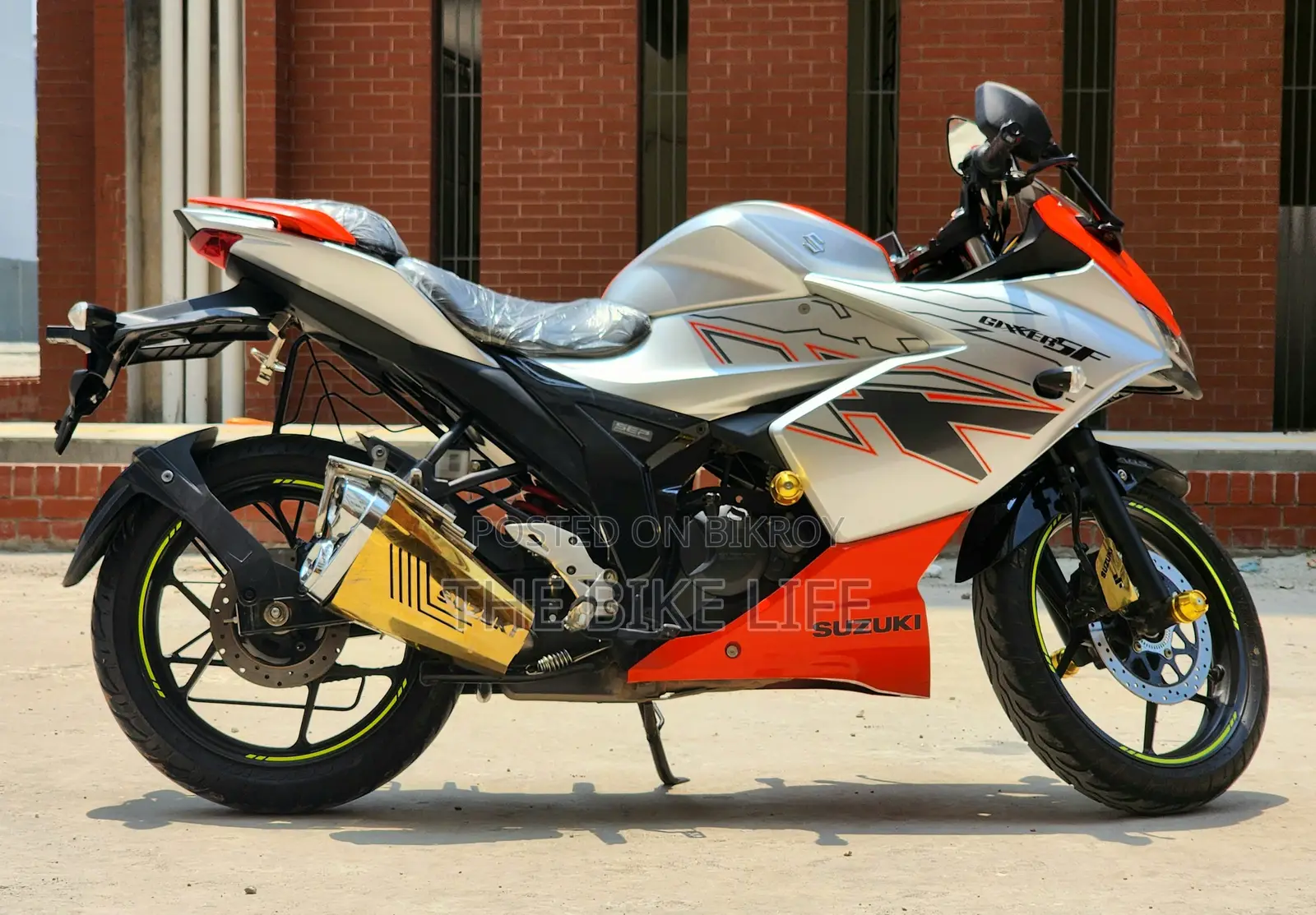 Suzuki Gixxer SF 2024 Orange