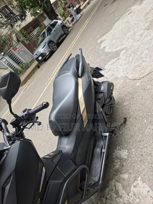 Taro Vampire 2025 Black