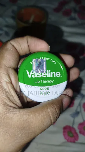 Vaseline Lip Therapy