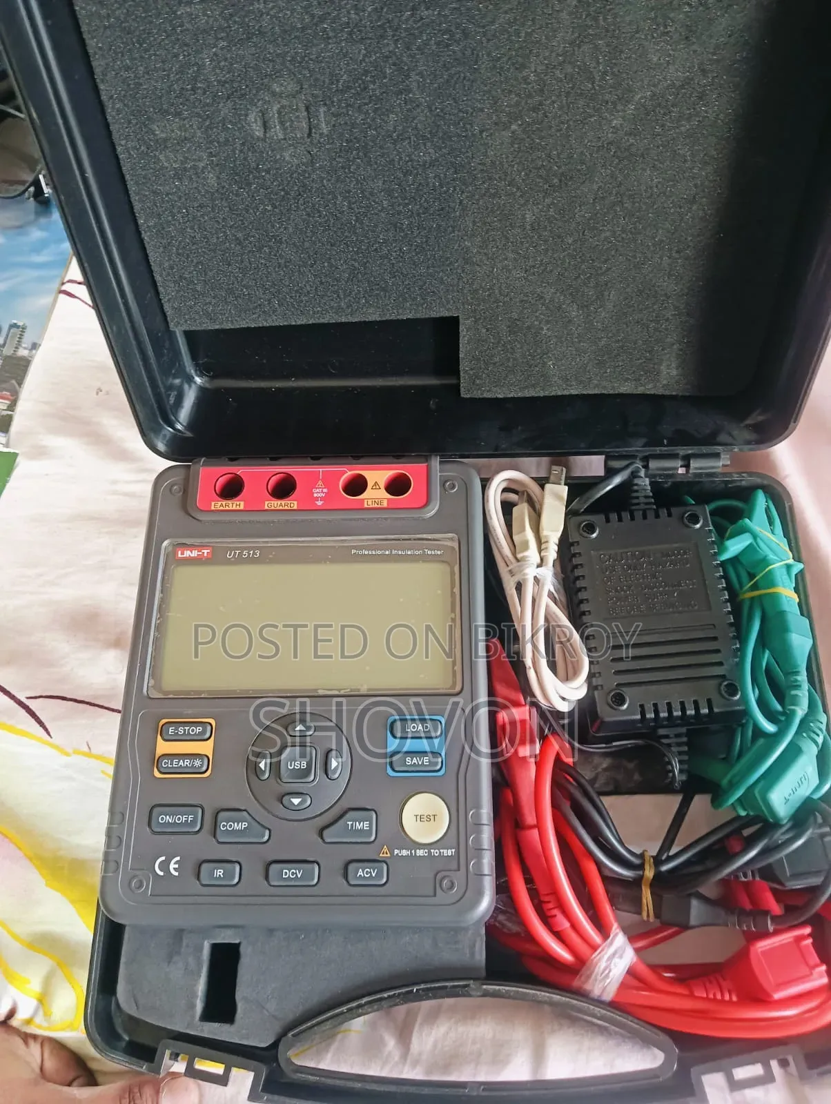 Uni-T UT513 High Voltage Insulation Tester