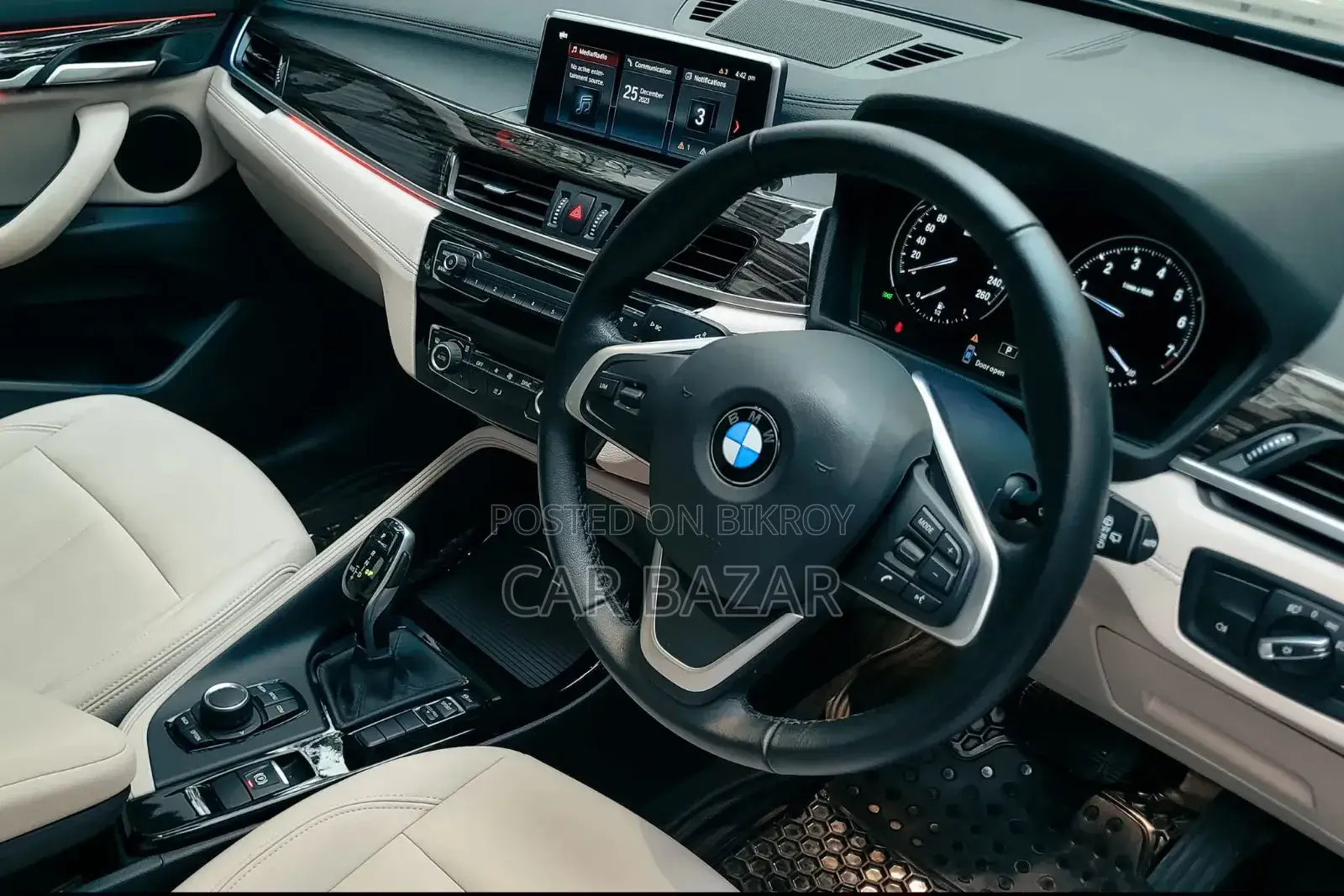 BMW X1 2022 গ্রে