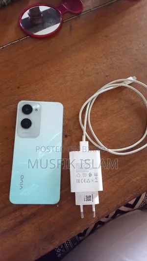 Vivo Y18 128 GB ব্লু