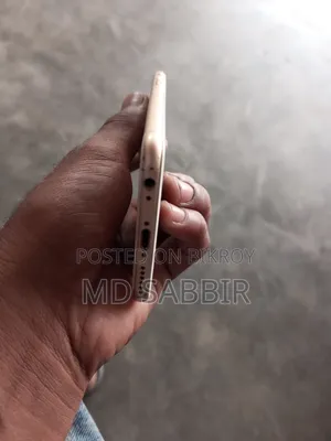 Apple iPhone 6s 64 GB Gold