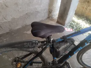 একদম ফ্রেশ কন্ডিশনে ইউজ বাইসাইকেল লোকেশন বসুন্ধরা সিটিপান্থপথ সিগন্যাল