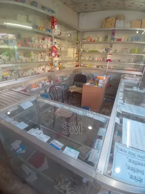 একটা চালু ফার্মেসি বেচা হইবো (ফুল রেডি দোকান)