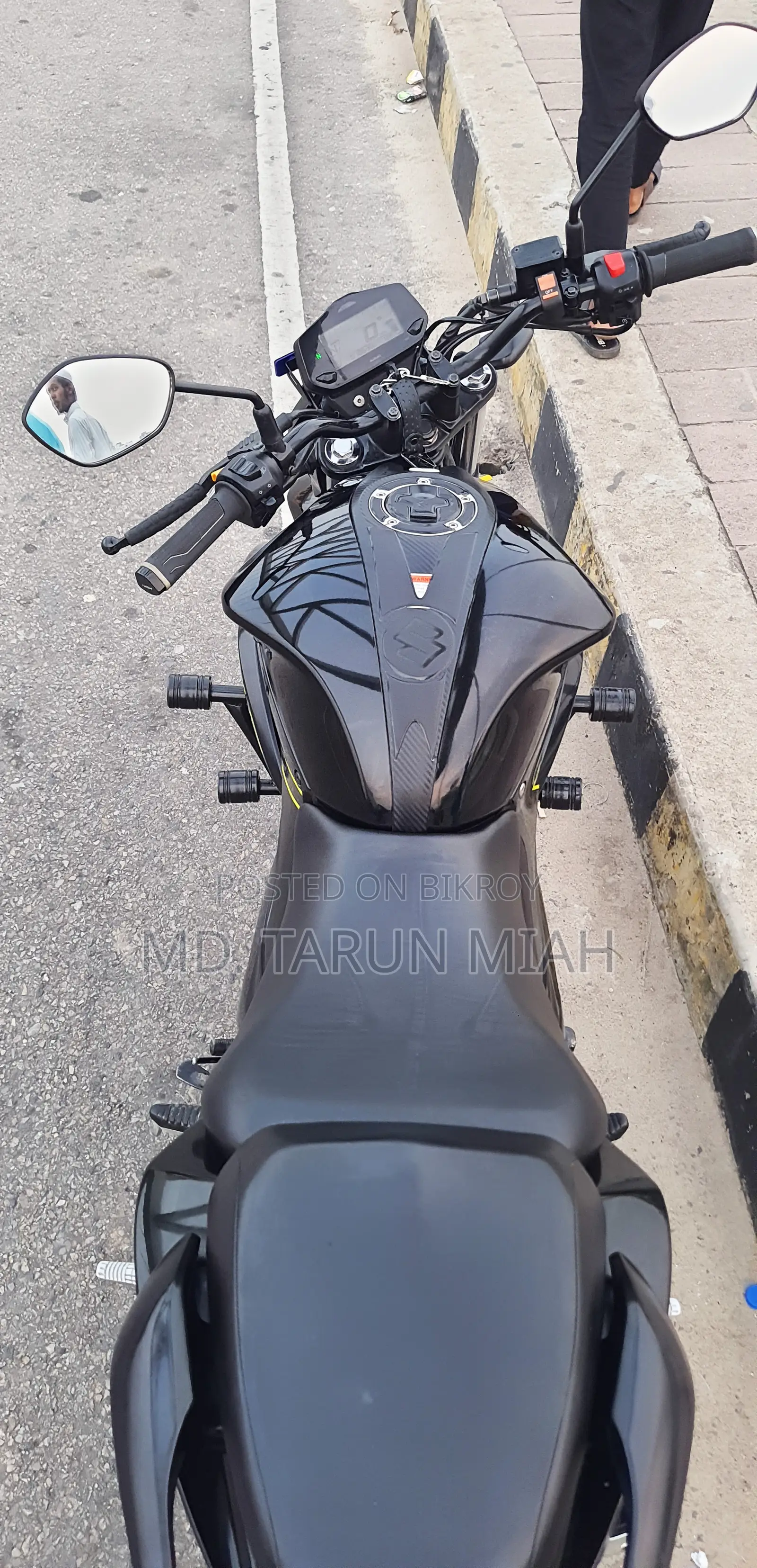 Suzuki Gixxer Fi ABS 2025 Black