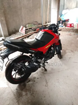 Hero Thriller 160R 2021 Red