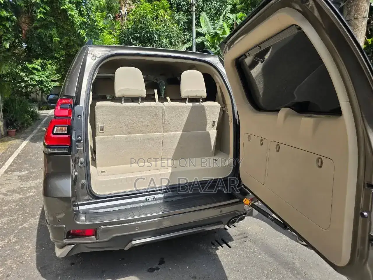 Toyota Land Cruiser Prado 2.7 2019 Gray