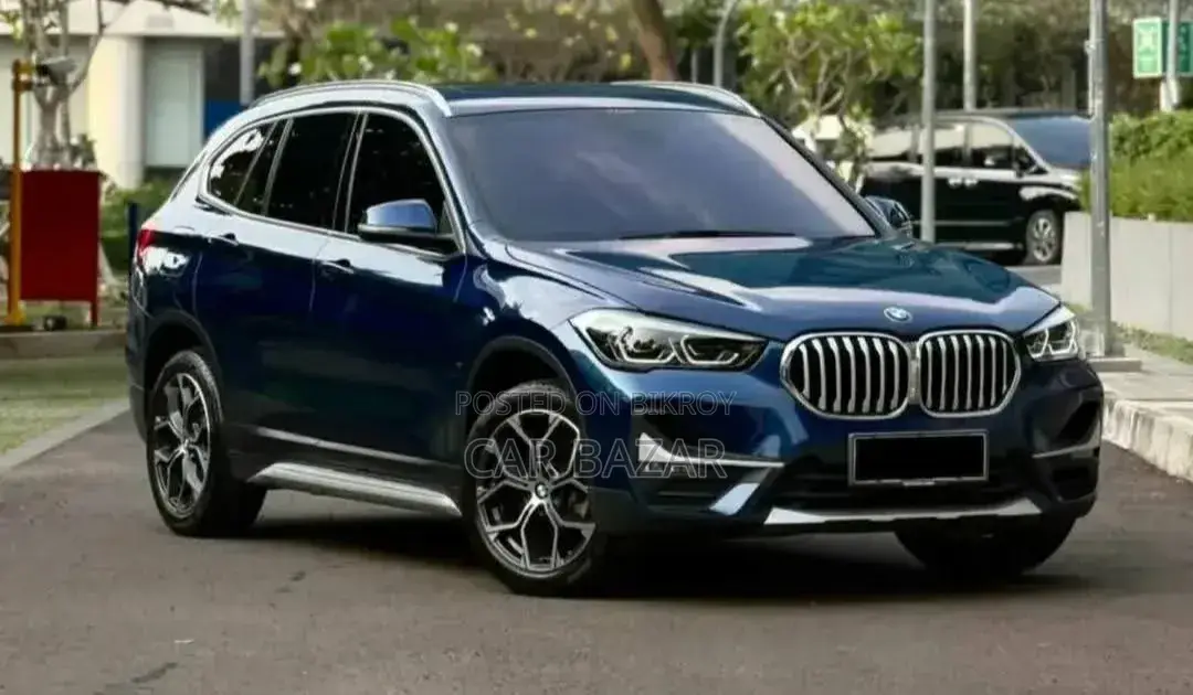 BMW X1 2022 নীল