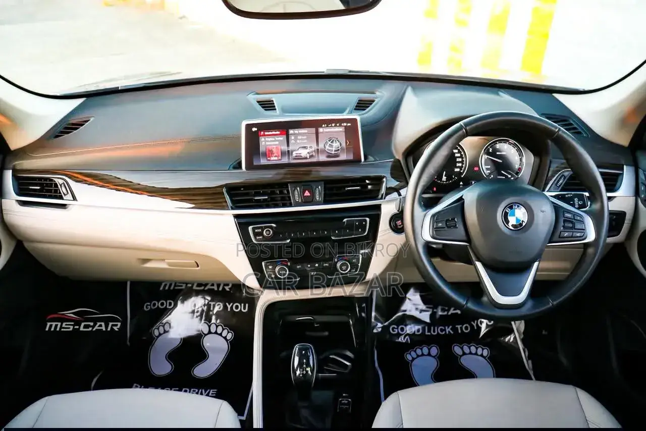BMW X1 2022 নীল
