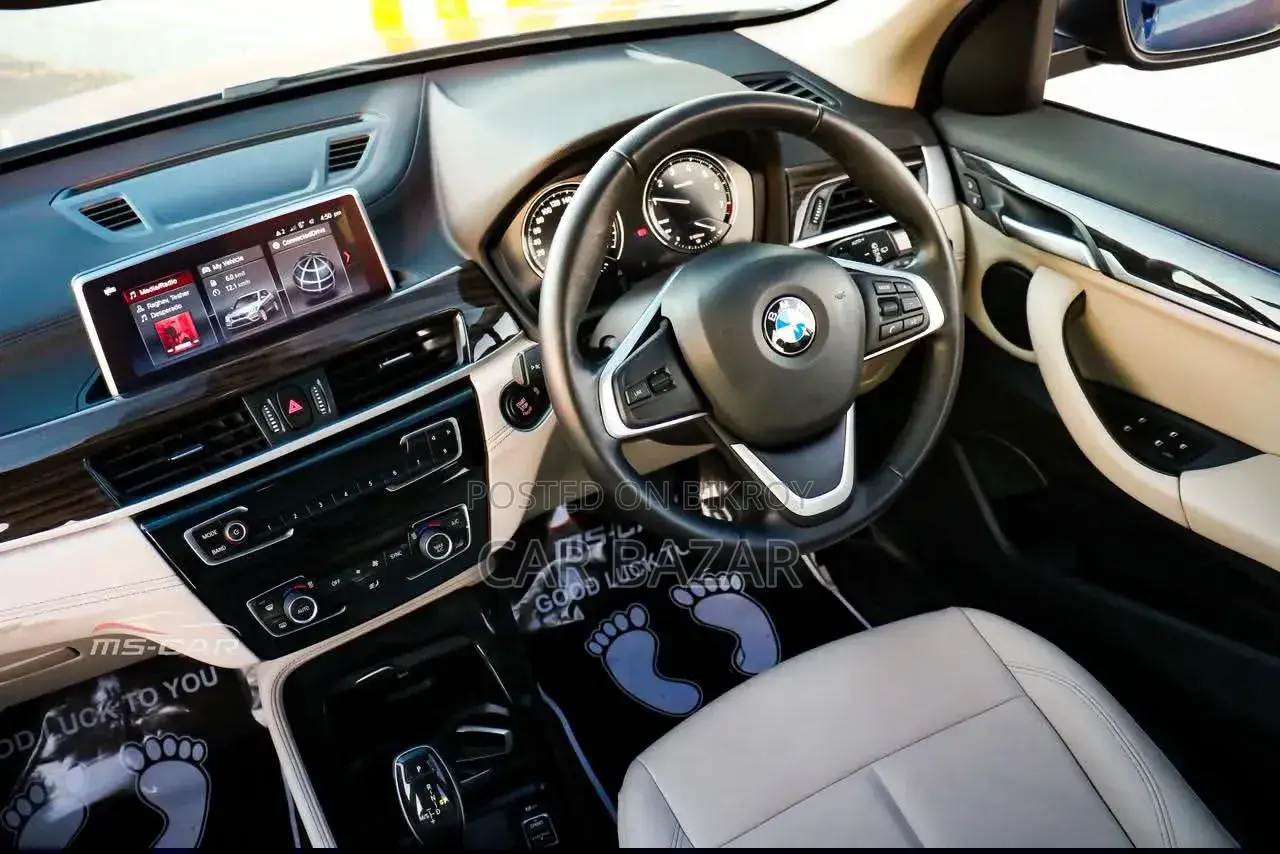BMW X1 2022 নীল