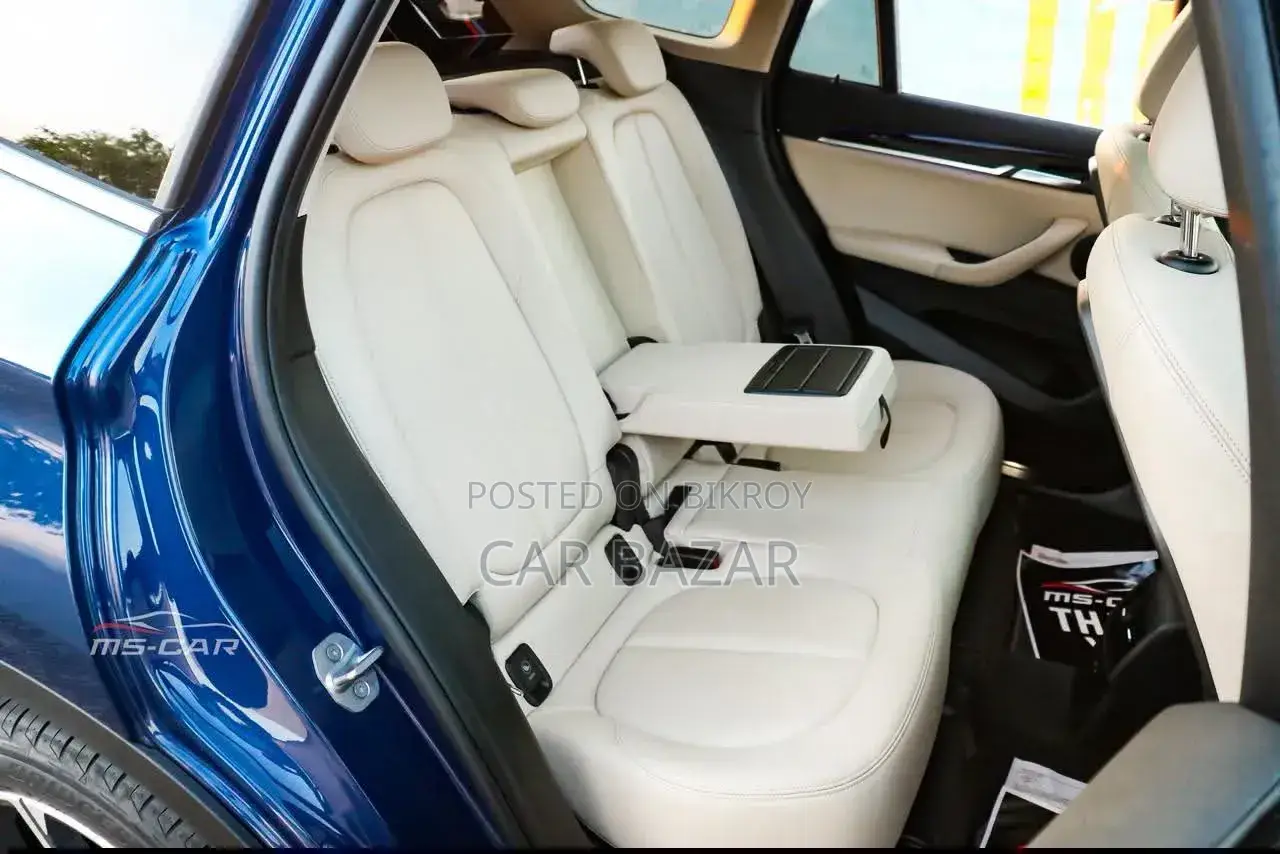 BMW X1 2022 নীল