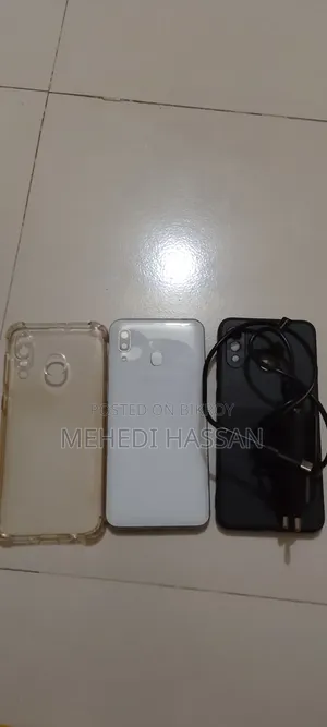 Samsung Galaxy A30 32 GB White