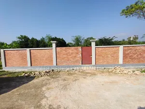 South-facing 5 katha plot in Sector 23.