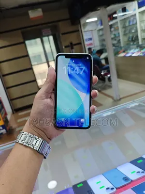 Apple iPhone 11 64 GB White