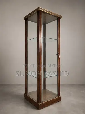 Corner Showcase