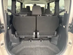 Toyota Noah 2022 Brown