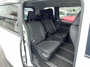 Toyota Noah 2022 Pearl