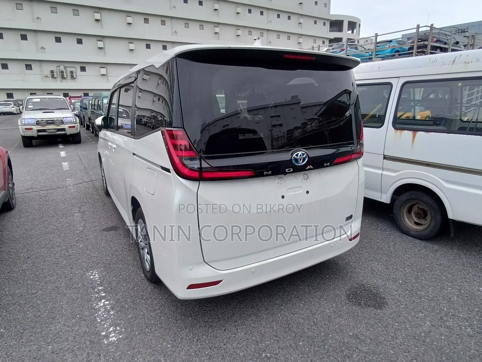 Toyota Noah 2022 Pearl