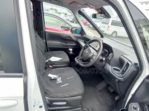 Toyota Noah 2022 Pearl