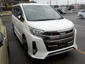 Toyota Noah 2021 Pearl